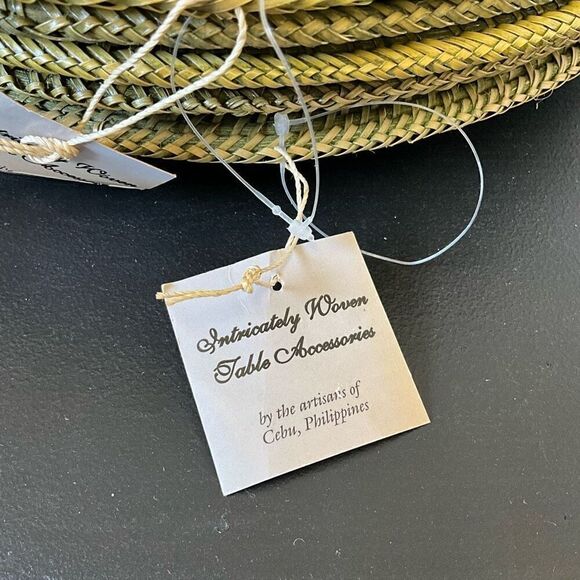 Kitchen Table Dining Room Decor Woven Set of 5 Placemats Gold Black 13" NWT - Picture 6 of 11